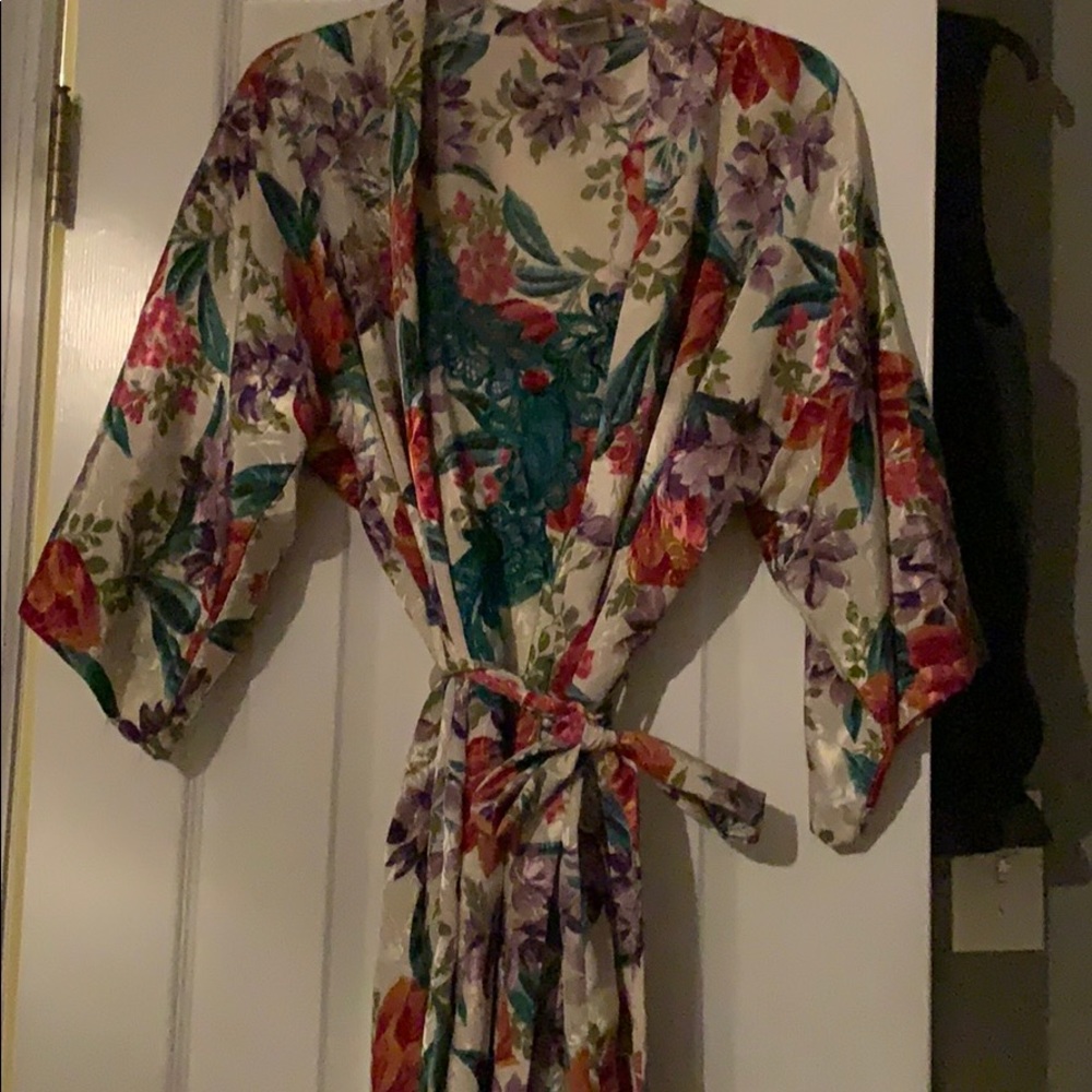 Floral and lace mini gown with matching robe